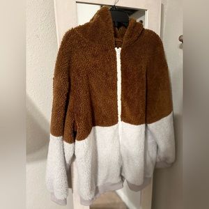 Fluffy jacket, really warm and almost new (no stains, rips, or flaws)